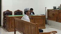 Pembuat Uang Palsu Rp 640 Juta di UIN Makassar Divonis 4 Tahun Penjara