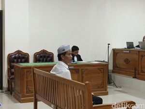 Syahruna Pembuat Uang Palsu Rp 640 Juta di UIN Makassar Dituntut 6 Tahun Bui Syahruna Pembuat Uang Palsu Rp 640 Juta di UIN Makassar Dituntut 6 Tahun Bui