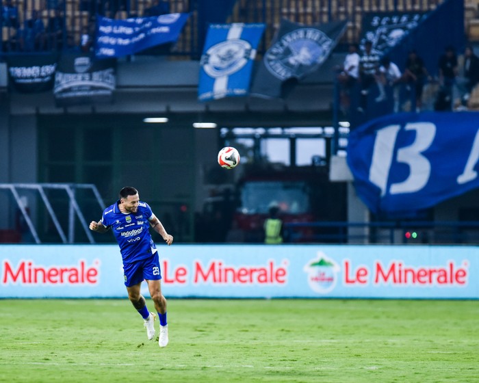 Persib Vs Semen Padang