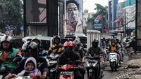 Proyek Trotoar Bikin Lalin Jalan Fatmawati Kusut