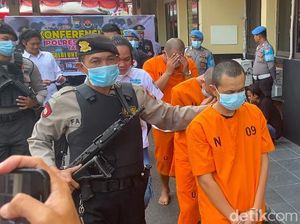 Polisi di Parepare Kembali Tangkap 2 Kurir 20 Kg Sabu Jaringan Freddy Pratama Polisi di Parepare Kembali Tangkap 2 Kurir 20 Kg Sabu Jaringan Freddy Pratama