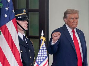 Hendak Kerahkan Pasukan AS ke Chicago, Trump Disebut Calon Diktator Hendak Kerahkan Pasukan AS ke Chicago, Trump Disebut Calon Diktator