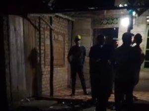 Oknum Kades di Ogan Ilir Digerebek Warga Diduga Berbuat Asusila ke Siswa SMA Oknum Kades di Ogan Ilir Digerebek Warga Diduga Berbuat Asusila ke Siswa SMA