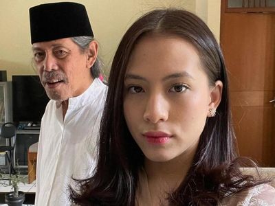 Acil Bimbo Ultah ke-82, Adhisty Zara: Selalu Ganteng!