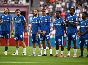 Rabiot dan Rowe Baku Hantam di Marseille, Lanjut Jadi Lawan di Italia? Rabiot dan Rowe Baku Hantam di Marseille, Lanjut Jadi Lawan di Italia?