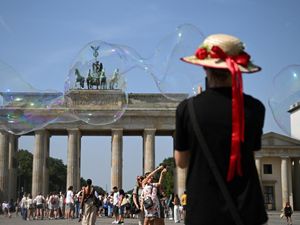 Berlin Tawarkan Wisata Budaya & Seni Modern di Tengah Lesunya Pariwisata Eropa Berlin Tawarkan Wisata Budaya & Seni Modern di Tengah Lesunya Pariwisata Eropa