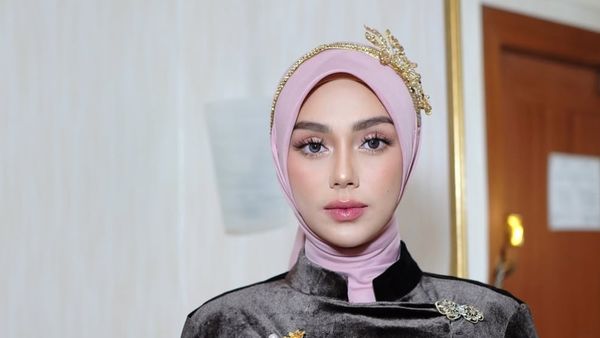 Celine Evangelista Kini Lebih Tenang dalam Bicara