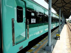 KAI Siapkan Kereta Khusus Petani-Pedagang untuk Dorong Ekonomi Desa KAI Siapkan Kereta Khusus Petani-Pedagang untuk Dorong Ekonomi Desa