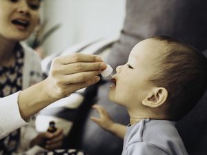 Viral Tren Berburu Obat Cacing, Dokter Ingatkan Jangan Asal Konsumsi Viral Tren Berburu Obat Cacing, Dokter Ingatkan Jangan Asal Konsumsi
