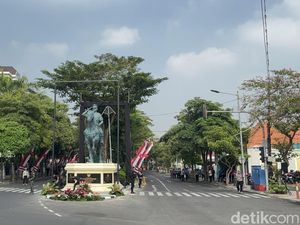 Kapolri Resmikan Patung M. Jasin Saat Hari Juang Polri 2025 di Surabaya Kapolri Resmikan Patung M. Jasin Saat Hari Juang Polri 2025 di Surabaya