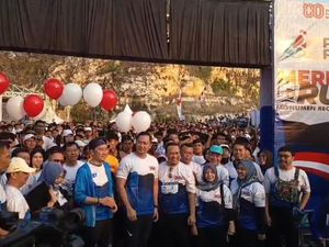 AHY dan Ibas Lari Bareng Warga Ponorogo di Merdeka Run 2025 AHY dan Ibas Lari Bareng Warga Ponorogo di Merdeka Run 2025
