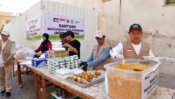Solidaritas Kemanusiaan, Warga Tangerang Ulurkan Bantuan untuk Palestina