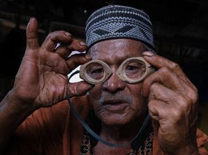 Dari Kayu Jadi Kacamata Selam, Kerajinan Unik Suku Bajo Wakatobi