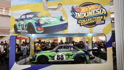 Desain Hot Wheels Convention Car 2025 Ini Diterapkan pada Porsche 911!