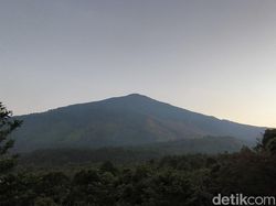 Jalur Berbahaya, Pendakian Gunung Ciremai Ditutup