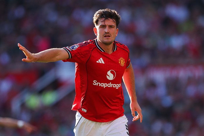 MANCHESTER, ENGLAND - AUGUST 17: Harry Maguire of Manchester United during the Premier League match between Manchester United and Arsenal at Old Trafford on August 17, 2025 in Manchester, England. (Photo by James Gill - Danehouse/Getty Images)