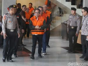 Video: Prabowo Resmi Berhentikan Wamenaker Immanuel Ebenezer Video: Prabowo Resmi Berhentikan Wamenaker Immanuel Ebenezer