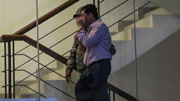 Momen Rudy Ong Jalan Merangkak di KPK Usai Dijemput Paksa