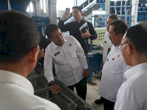 Menteri Agus Optimis Jawara Beton Buatan Napi LP Tangerang Jadi Industri Besar Menteri Agus Optimis Jawara Beton Buatan Napi LP Tangerang Jadi Industri Besar