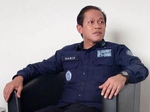 Menteri LH Minta Aktor Intelektual Pengeroyokan Wartawan di Serang Ditangkap Menteri LH Minta Aktor Intelektual Pengeroyokan Wartawan di Serang Ditangkap