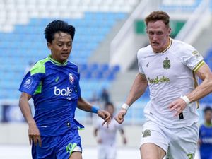 Bhayangkara FC Tumbang di Kandang Arema Bhayangkara FC Tumbang di Kandang Arema