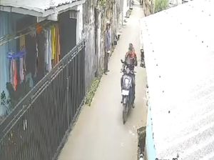 Penjual Donat di Palembang Ditipu hingga Motor Raib