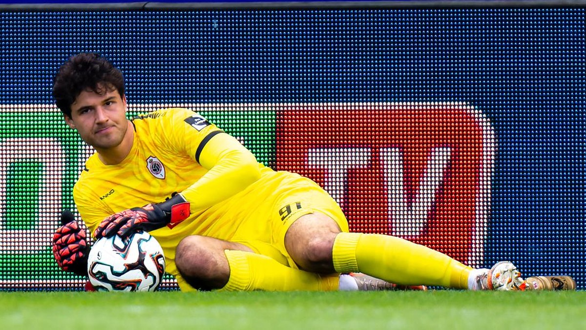 Senne Lammens akan jadi kiper baru Manchester United. (Foto: Joris Verwijst/BSR Agency/Getty Images)