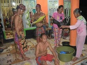 Belian Bawo, Tradisi Pengobatan Alternatif Suku Dayak Benuaq