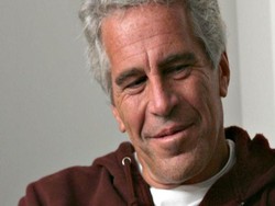Trump dalam Pusaran Berkas Jeffrey Epstein, Benarkah Terlibat?