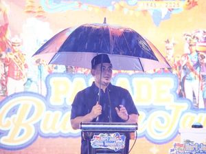 Taj Yasin Sebut Parade Seni Budaya Hari Jadi ke-80 Jateng Bisa Promosikan Wisata Taj Yasin Sebut Parade Seni Budaya Hari Jadi ke-80 Jateng Bisa Promosikan Wisata