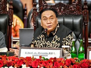 Bambang Pacul: MPR Akan Gelar Diskusi Menuju Perubahan Amandemen UUD Bambang Pacul: MPR Akan Gelar Diskusi Menuju Perubahan Amandemen UUD