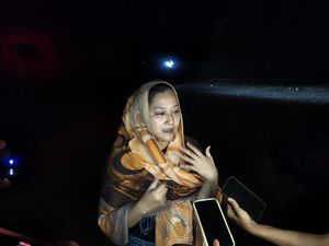Istri Minta Penculik-Pembunuh Kacab Bank Dihukum Berat: Suami Saya Orang Baik Istri Minta Penculik-Pembunuh Kacab Bank Dihukum Berat: Suami Saya Orang Baik