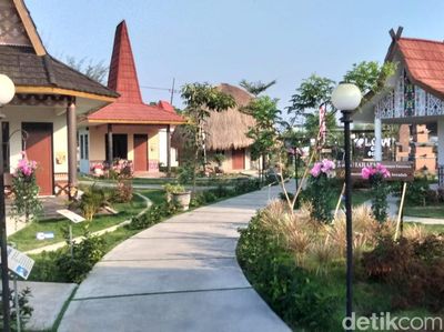 Wisata Taman Bhinneka di Surabaya