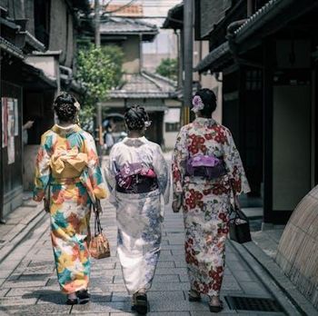 Dalam istilah Jepang, Shinrin-Yoku berarti 