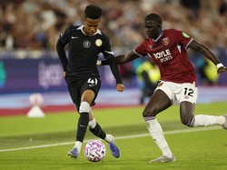 Maresca ke Estevao: Banyak Belajar Ya, Nak