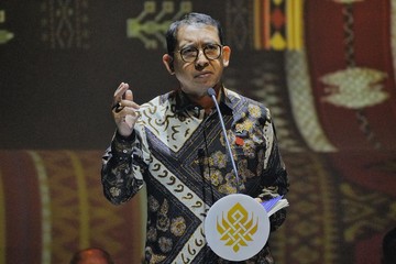 Fadli Zon Lantunkan Puisi 'Untukmu Bung Tomo': Kenangan 40 Tahun Lalu