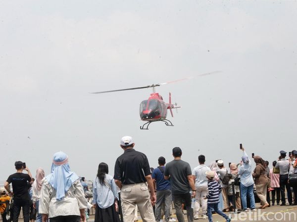 Melihat Pameran Helikopter di Cengkareng Heliport