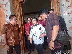 Megawati Hadiri Bulfest 2025, Minta Produk Lokal Buleleng Didaftarkan HAKI Megawati Hadiri Bulfest 2025, Minta Produk Lokal Buleleng Didaftarkan HAKI