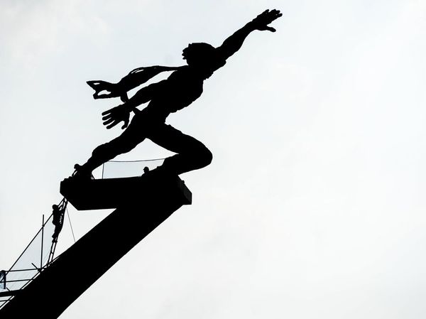 Patung Dirgantara Pancoran Jalani Konservasi Tiang Penopang