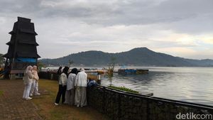 Potret Pesona Keindahan Wisata Alam Waduk Darma Kuningan