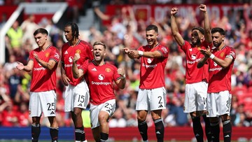 MU Butuh Bek Kiri Baru