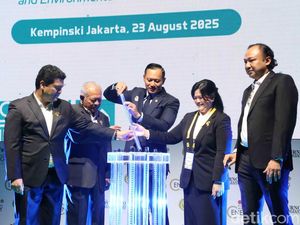 AHY Sebut TOD Solusi Kurangi Pemakaian BBM AHY Sebut TOD Solusi Kurangi Pemakaian BBM