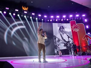 dMasiv dan Ghea Indrawari Beri Kemeriahan Lewat Lagu-lagu Sendu dMasiv dan Ghea Indrawari Beri Kemeriahan Lewat Lagu-lagu Sendu