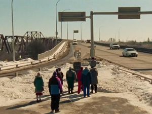 Universal Language Bisa Ditonton Streaming, Film Absurd tapi Bermakna Universal Language Bisa Ditonton Streaming, Film Absurd tapi Bermakna