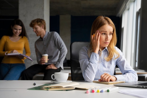 Pengertian dan bahaya faceisme di tempat kerja