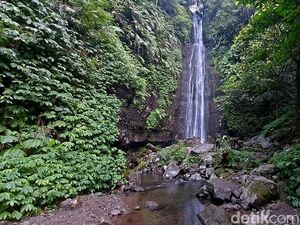 Keindahan Air Terjun Cakung di Gunung Welirang Mojokerto Keindahan Air Terjun Cakung di Gunung Welirang Mojokerto