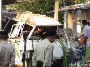 Fakta-fakta Ledakan Dahsyat di Sumenep Terdengar hingga Radius 5 Km Fakta-fakta Ledakan Dahsyat di Sumenep Terdengar hingga Radius 5 Km