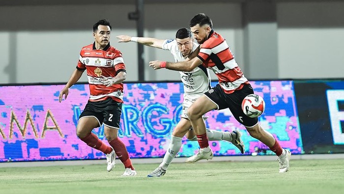 Persita, Madura United