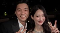 7 Gaya Shin Min Ah Berdampingan dengan Gong Yoo, Netizen: Goblin x Gumiho