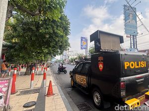 Salah Paham Berujung Tawuran Mencekam di Embong Malang Surabaya Salah Paham Berujung Tawuran Mencekam di Embong Malang Surabaya